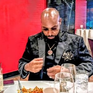 Meet your Posher, Lester